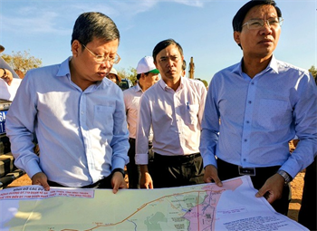 Đẩy Nhanh Tiến Độ Hai Tuyến Đường Ven Biển Bình Thuận